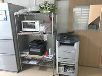 冷蔵庫とコピー機・ファックス